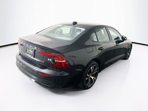 Used 2024 Volvo S60 B5 Core image 9