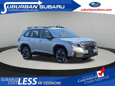 Certified 2025 Subaru Forester Premium image 1