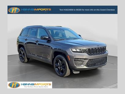 Used 2023 Jeep Grand Cherokee Altitude