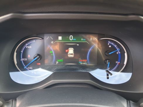 Used 2024 Toyota RAV4 LE AWD/4WD image 25