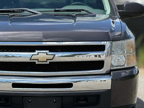 Used 2011 Chevrolet Silverado 1500 LS AWD/4WD image 12