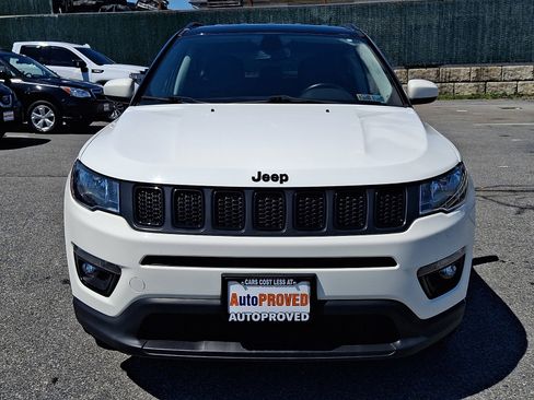 Used 2019 Jeep Compass Latitude AWD/4WD image 2