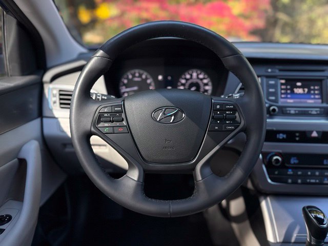Used 2015 Hyundai Sonata Sport w/ Option Group 03 FWD image 21