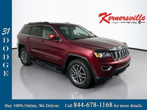 Used 2019 Jeep Grand Cherokee Laredo w/ 18" Wheel & 8.4" Radio Group AWD/4WD image 1