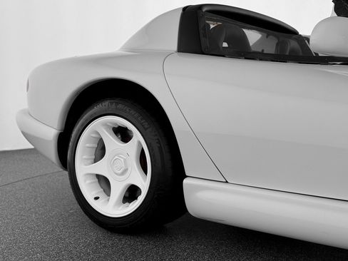 Used 1996 Dodge Viper RT/10 image 36