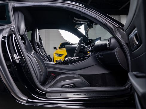Used 2018 Mercedes-Benz AMG GT R w/ Convenience Package image 52