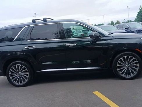 Used 2025 Hyundai Palisade Calligraphy AWD/4WD image 4