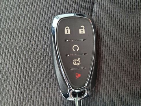Used 2018 Chevrolet Cruze LT w/ Convenience Package FWD image 32