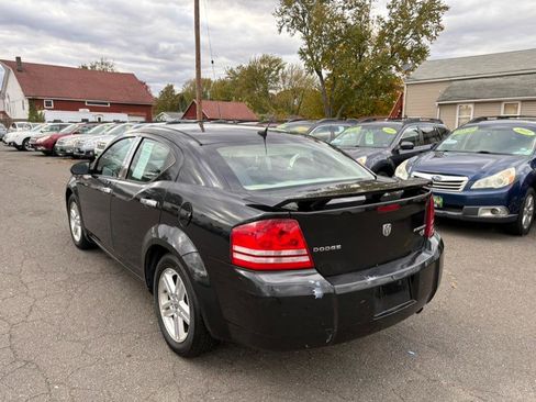 Used 2010 Dodge Avenger R/T image 3