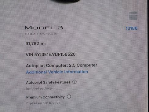 Used 2018 Tesla Model 3 Mid Range image 4