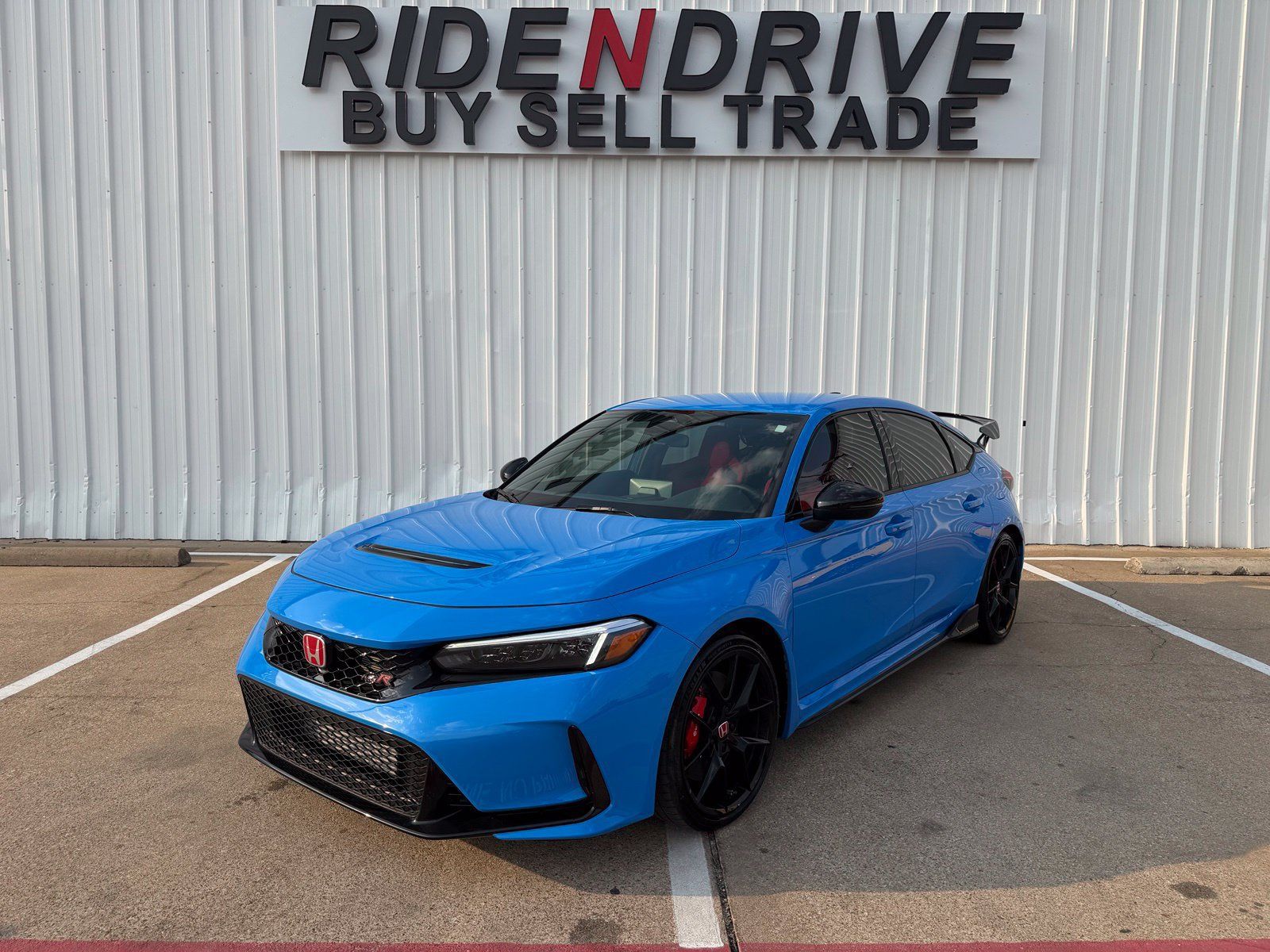 Used 2026 Honda Civic Type R image 1