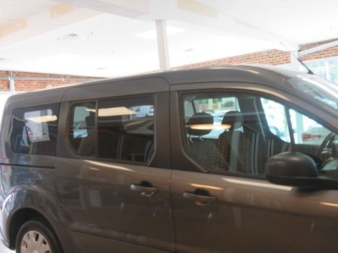 Used 2020 Ford Transit Connect XLT FWD image 64