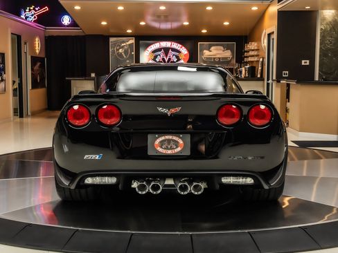 Used 2009 Chevrolet Corvette ZR1 w/ Preferred Equipment Group RWD image 14