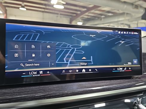 New 2026 BMW X7 xDrive40i w/ M Sport Package image 25