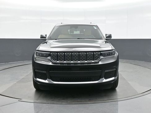 Used 2022 Jeep Grand Cherokee L Summit w/ Advanced Protech Group IV image 2