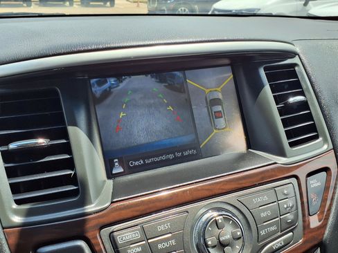 Used 2015 Nissan Pathfinder SL w/ SL Premium Package FWD image 24