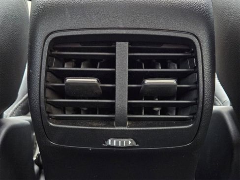 Certified 2021 Ford Escape Titanium w/ Titanium Elite Package image 20