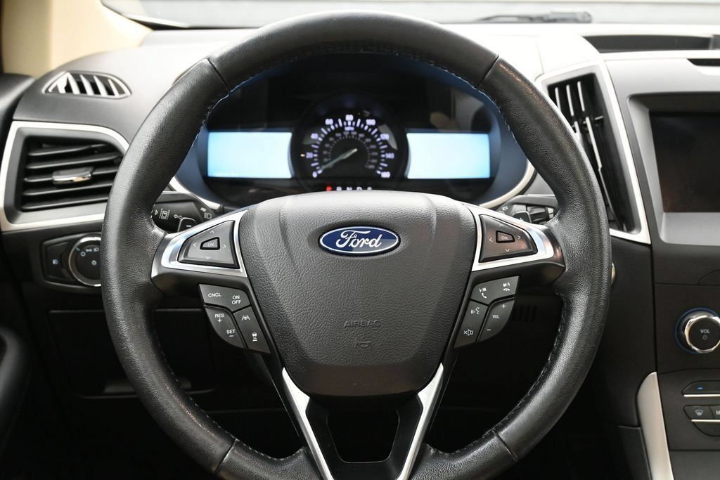 Used 2020 Ford Edge SEL w/ Convenience Package AWD/4WD image 13