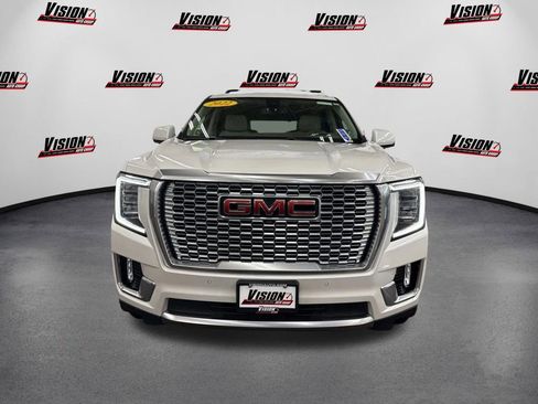 Used 2022 GMC Yukon Denali image 2
