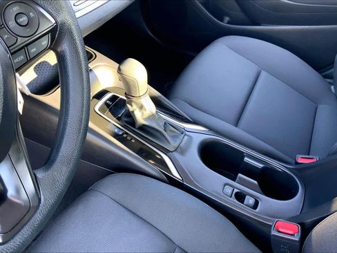 Used 2025 Toyota Corolla LE FWD image 16