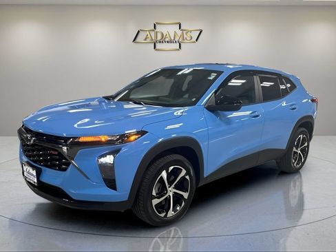 Certified 2024 Chevrolet Trax RS w/ Sunroof Package FWD image 1