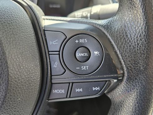 Used 2022 Toyota Corolla LE w/ LE Convenience Package image 26