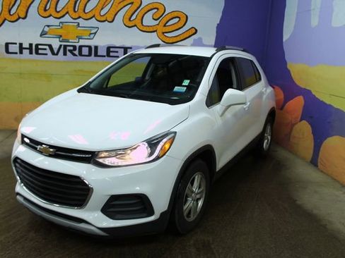Used 2019 Chevrolet Trax LT image 4