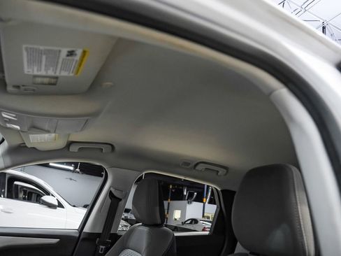 Used 2021 Ford Escape SE FWD image 32