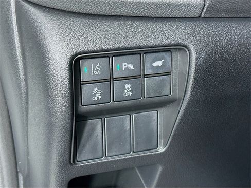 Used 2021 Honda CR-V Touring image 14