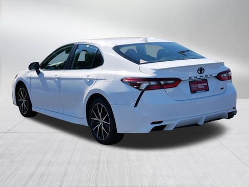 Certified 2024 Toyota Camry SE FWD image 5