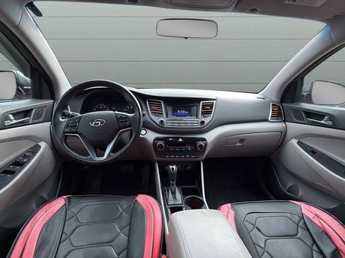 Used 2016 Hyundai Tucson Sport image 9