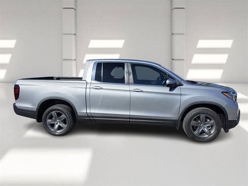 Used 2023 Honda Ridgeline RTL image 3