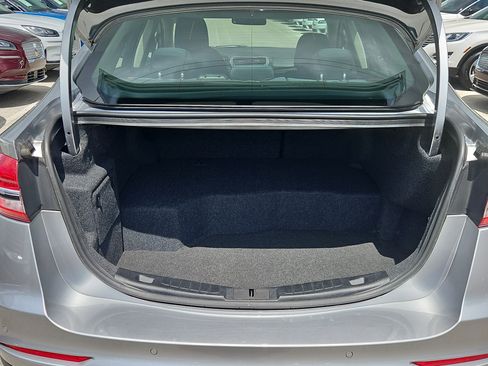 Used 2020 Ford Fusion SE image 6