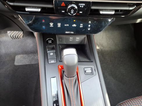 New 2025 Nissan Kicks SR image 12