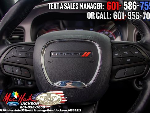 Used 2020 Dodge Charger SXT w/ Blacktop Package image 12