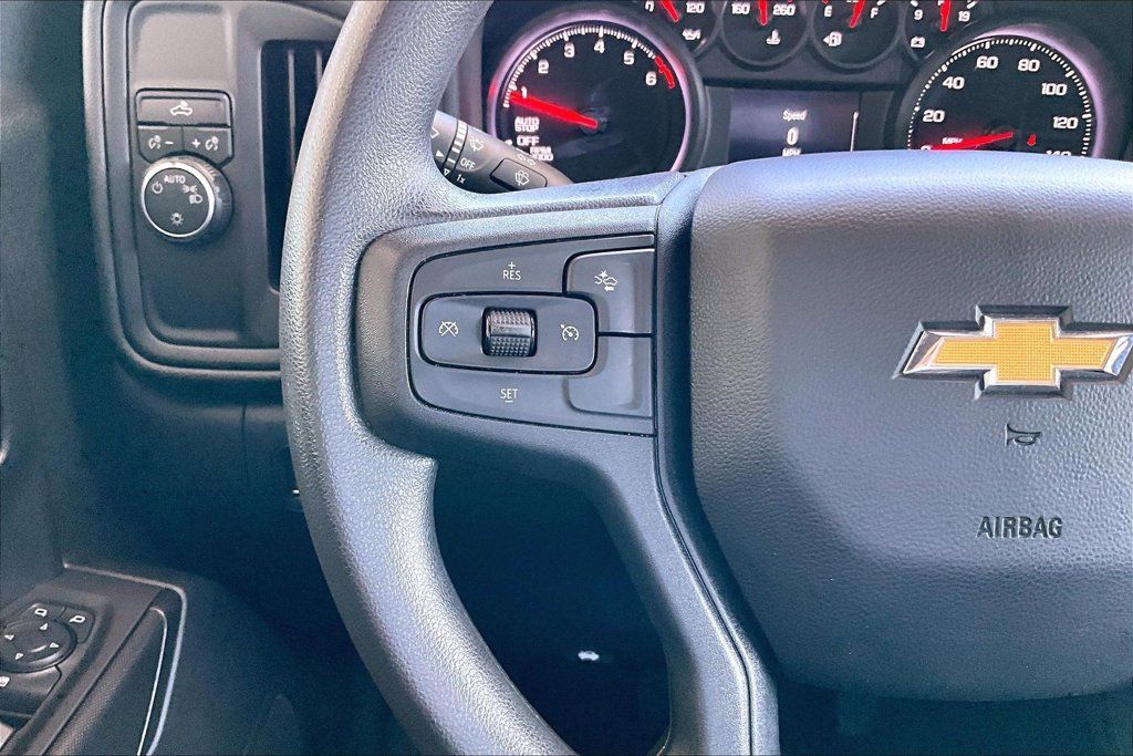 Used 2023 Chevrolet Silverado 1500 Custom RWD image 7
