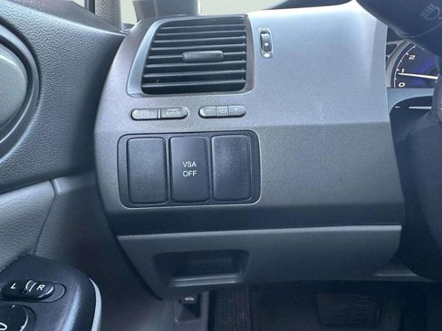 Used 2011 Honda Civic EX-L image 24