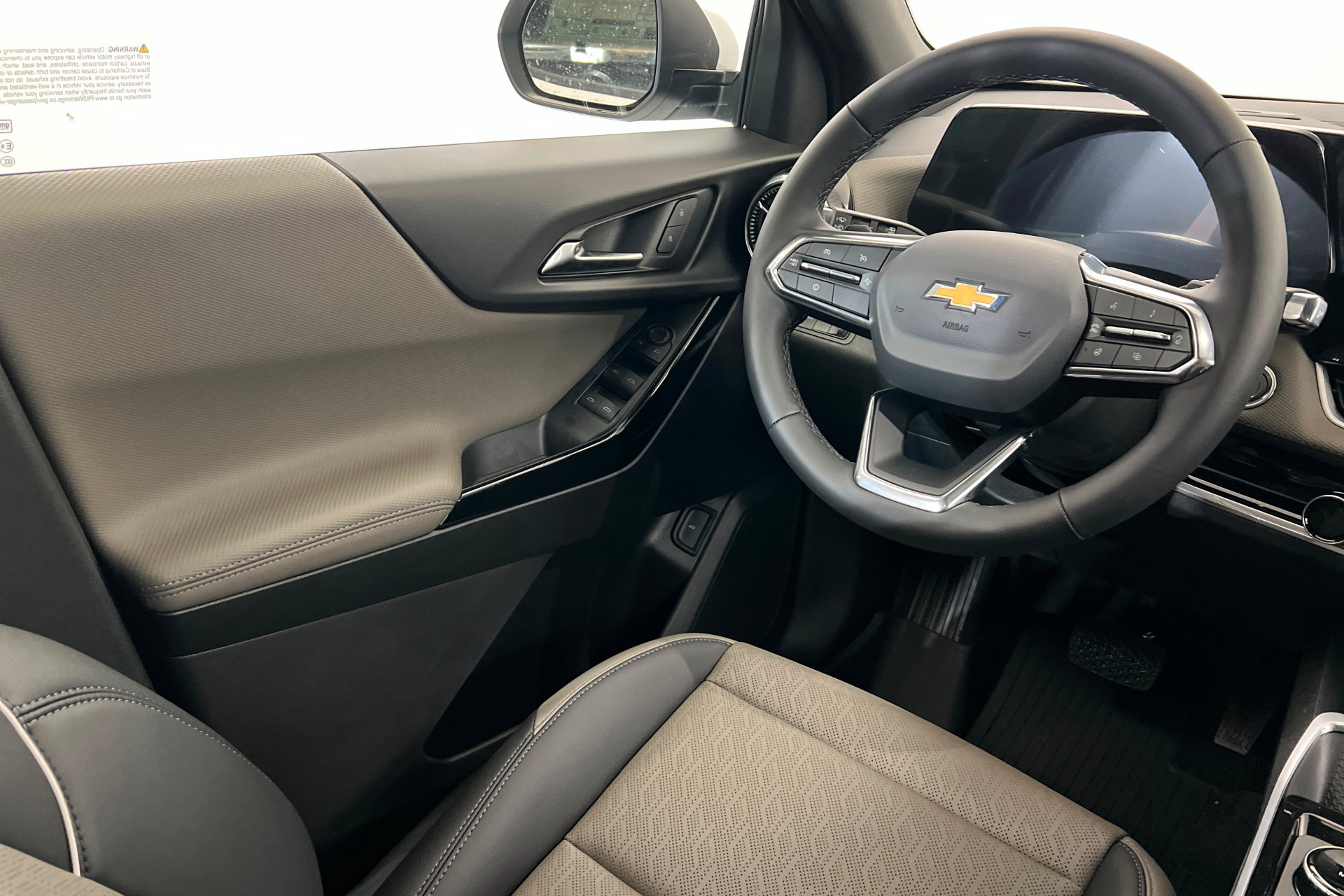 New 2027 Chevrolet Equinox LT w/ Convenience Package II AWD/4WD image 12