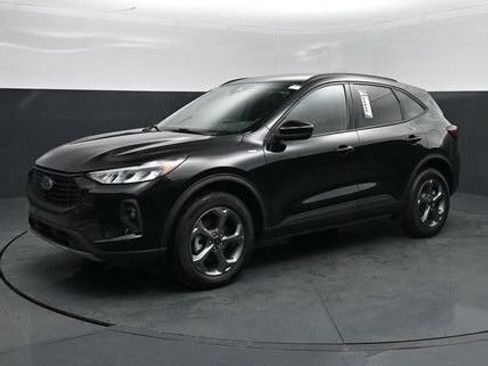 Used 2025 Ford Escape ST-Line Select AWD/4WD image 1