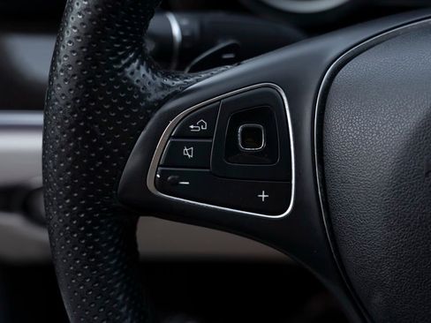 Used 2017 Mercedes-Benz E 300 image 20