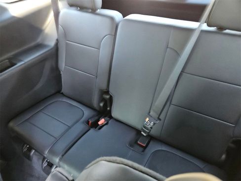 Used 2022 Chevrolet Traverse Premier image 14