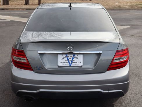 Used 2013 Mercedes-Benz C 250 Sport image 6