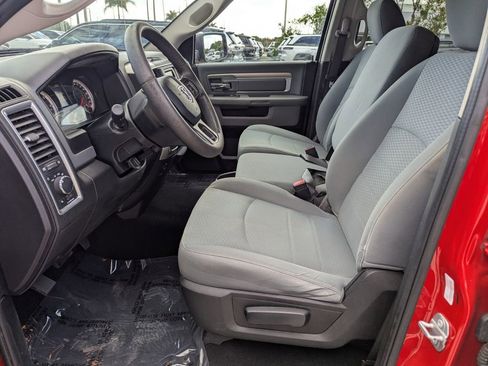 Used 2020 RAM 1500 Classic SLT image 21