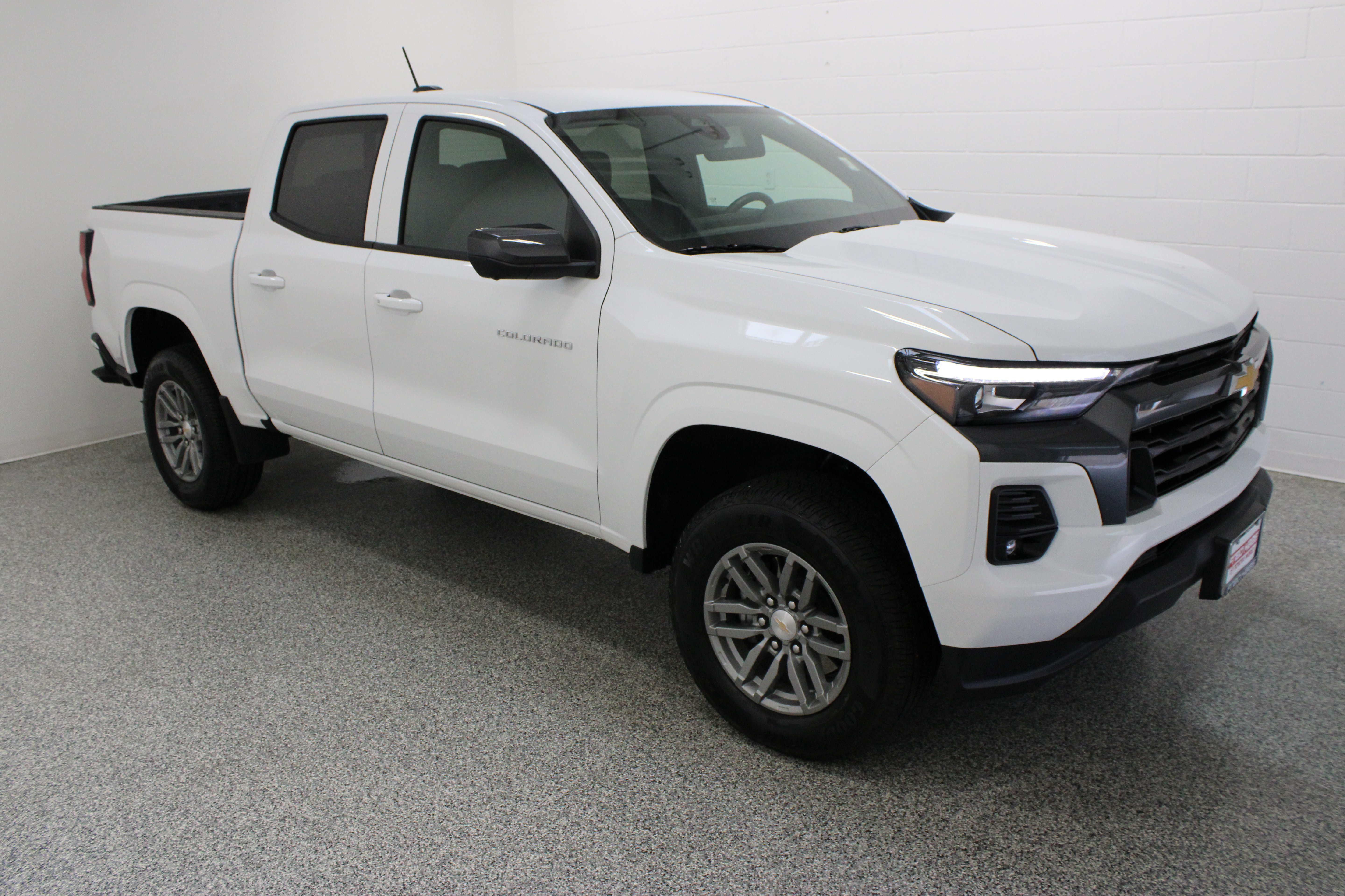 Used 2026 Chevrolet Colorado LT w/ LT Convenience Package RWD image 4