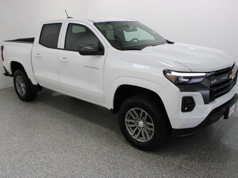 Used 2026 Chevrolet Colorado LT w/ LT Convenience Package RWD image 4