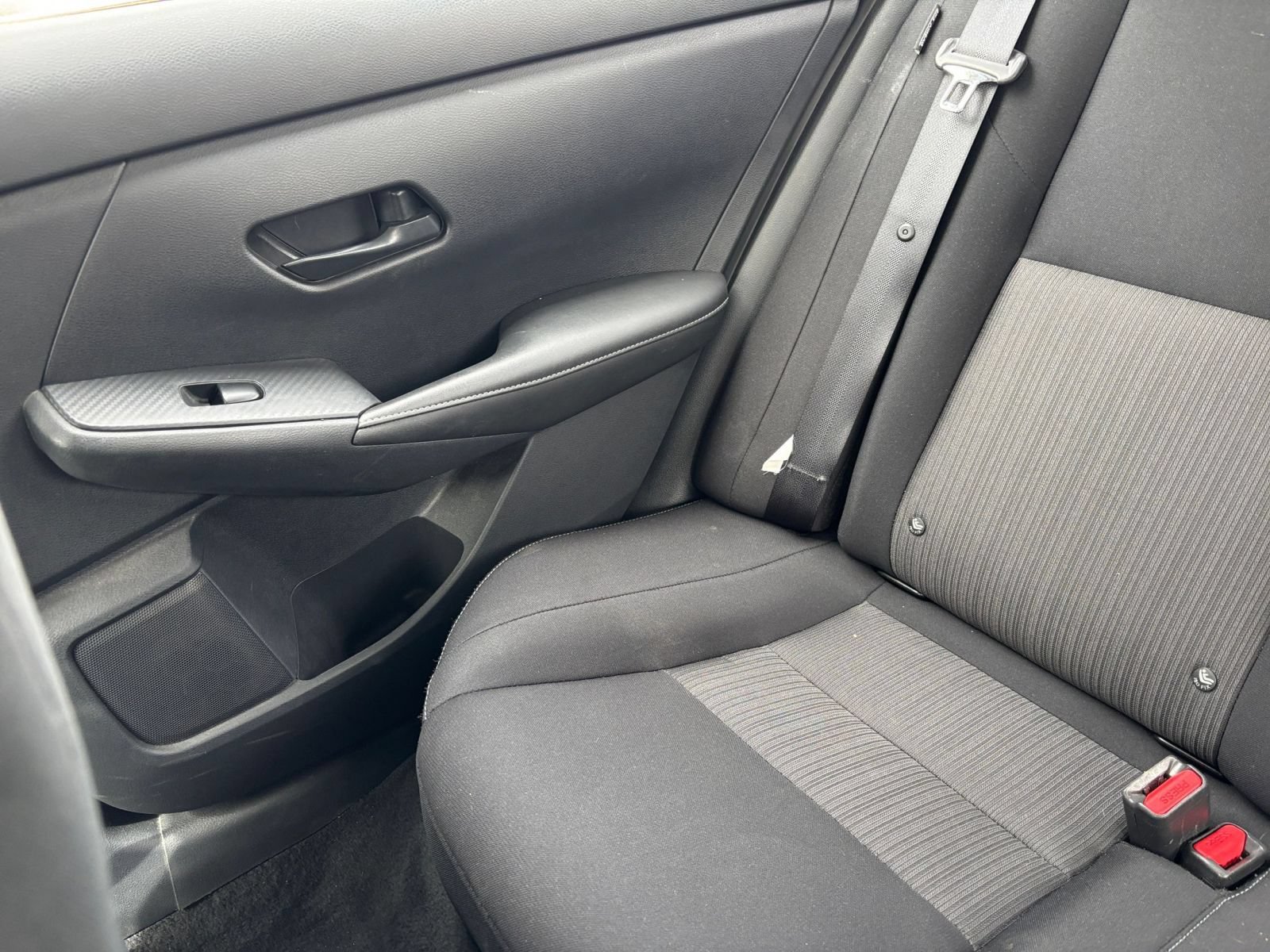 Used 2025 Nissan Sentra SV FWD image 36