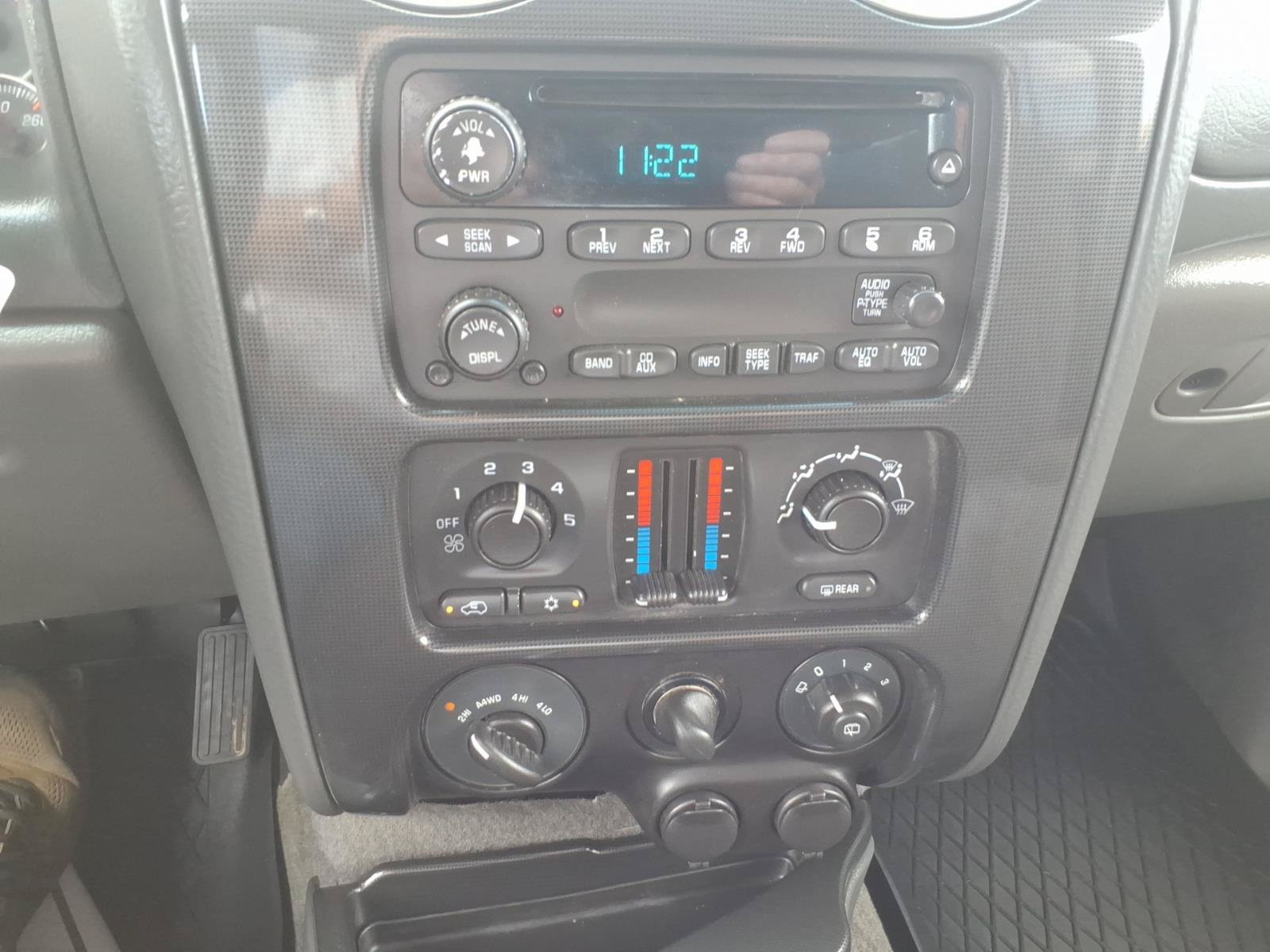 Used 2004 GMC Envoy SLE w/ Preferred Equipment Group AWD/4WD image 13