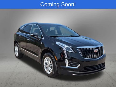 Used 2023 Cadillac XT5 Luxury w/ LPO, Floor Liner Package AWD/4WD image 8