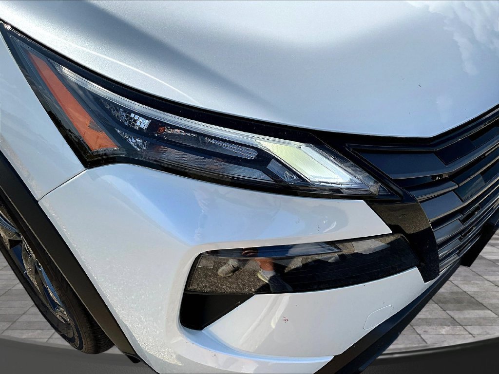 New 2026 Nissan Rogue SV w/ Cold Weather Package AWD/4WD image 35