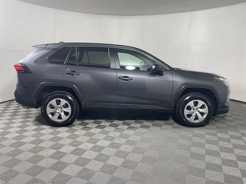 Used 2023 Toyota RAV4 LE AWD/4WD image 8